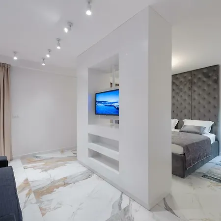 Royal Luxury 4* Split