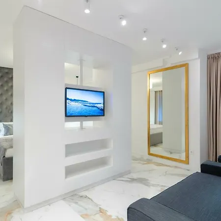 Royal Luxury