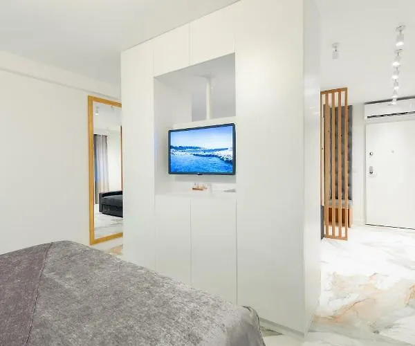 Πανσιόν Royal Luxury Σπλιτ